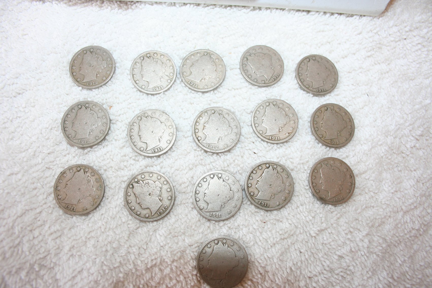 Image for 1911 Liberty Head V-Nickle  (16)