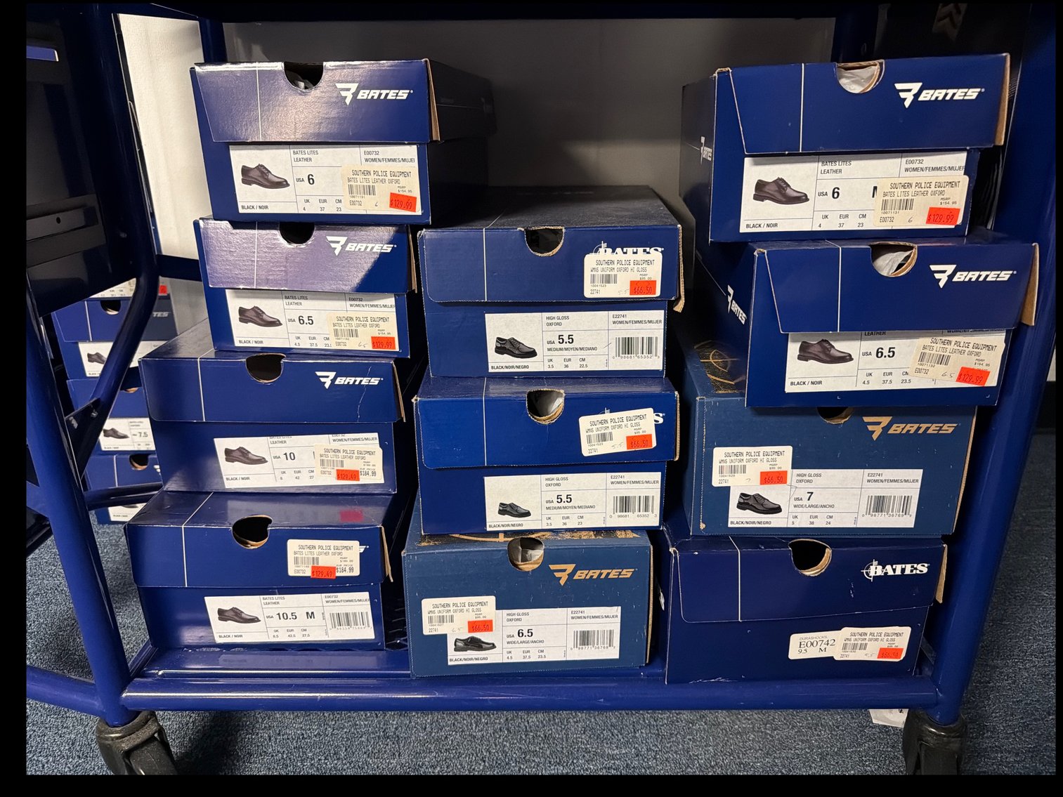 Image for Bates Oxfords and display Rack