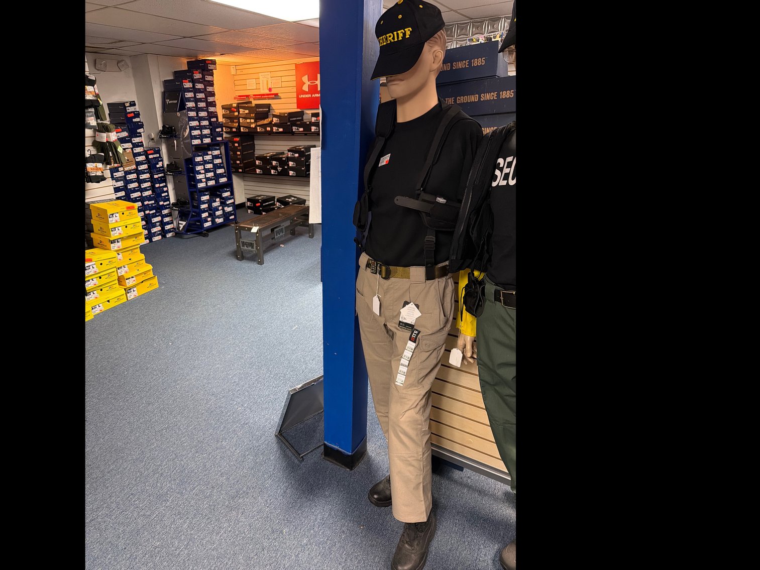 Image for Fully dressed mannequin