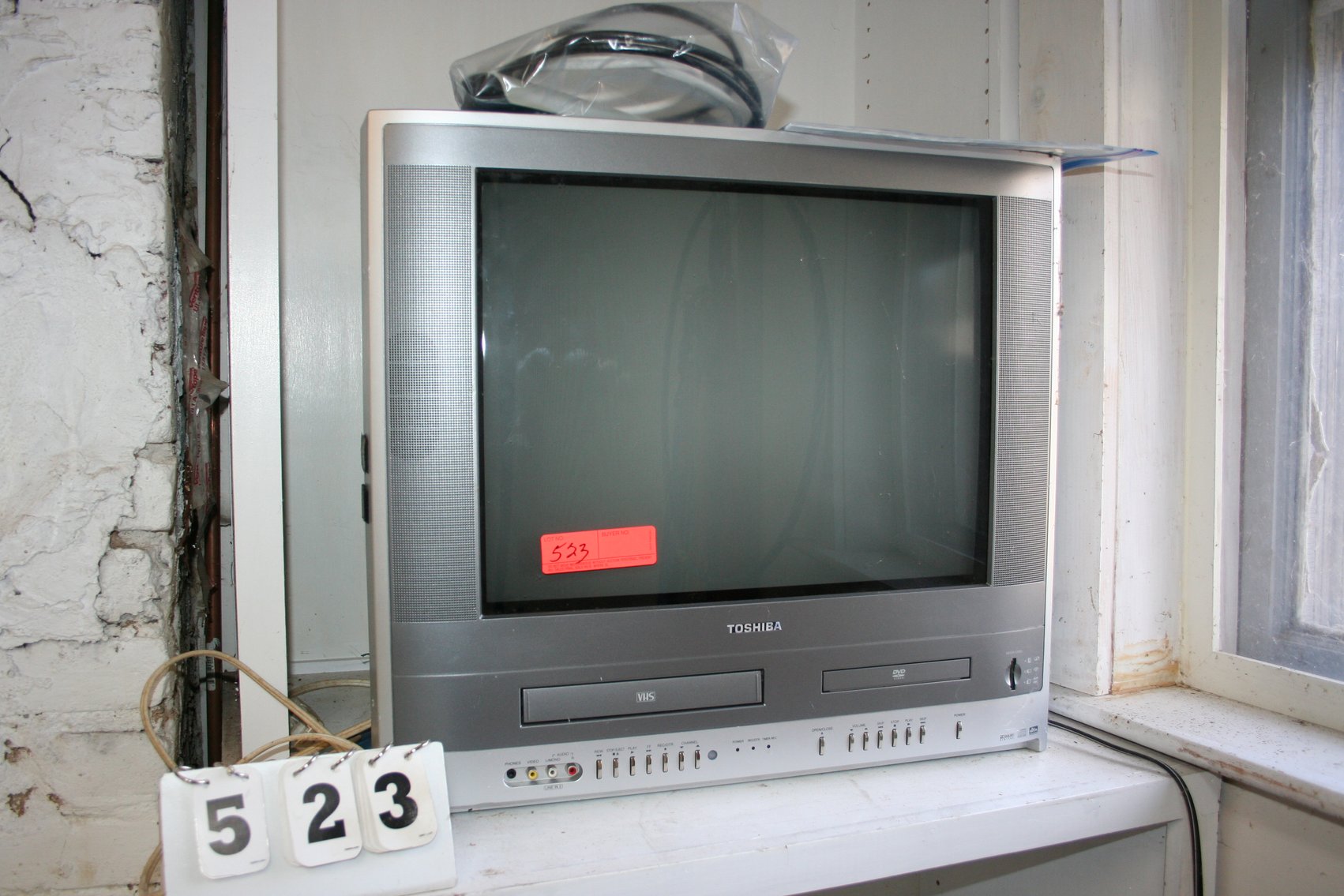 Image for Toshiba VHS DVD Television  (Working)