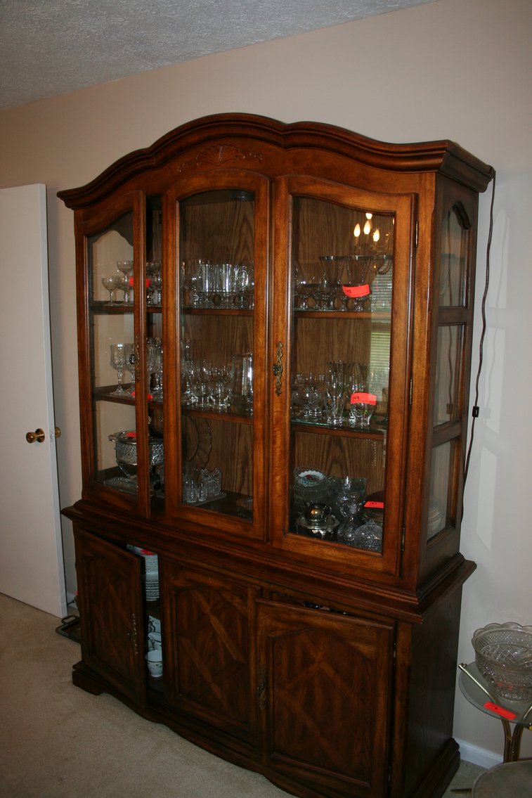 Image for Solid oak lighted cabinet 5 pieces (Cabinet ONLY)