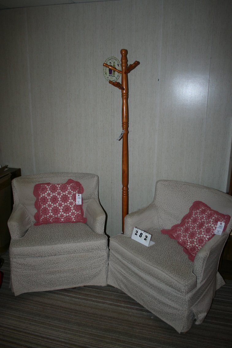 Image for Oak hat stand & 2 vintage chairs
