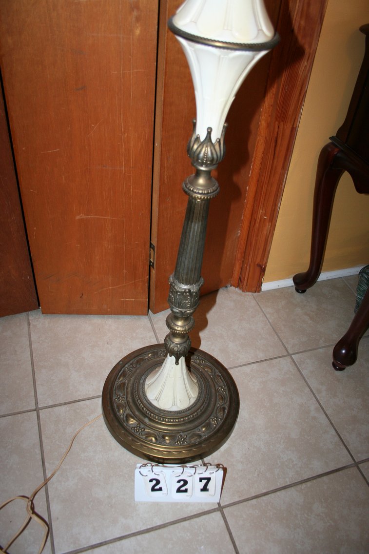 Image for Vintage lamp  68
