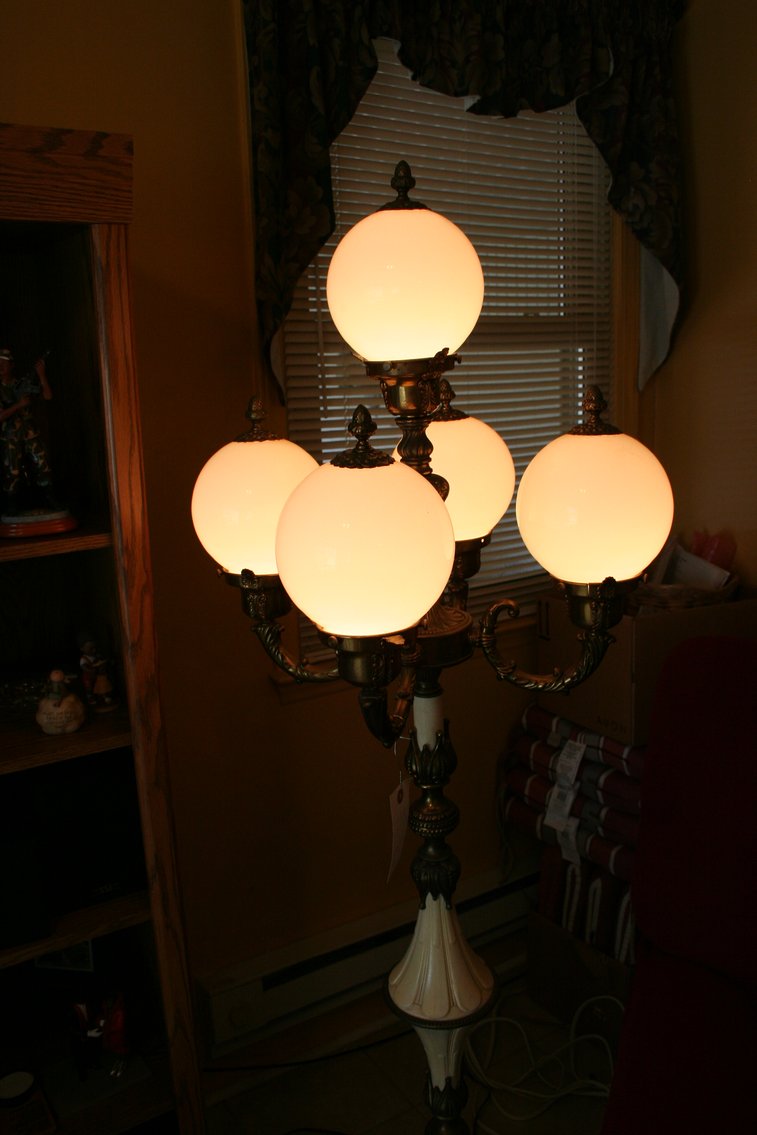 Image for Vintage lamp  68