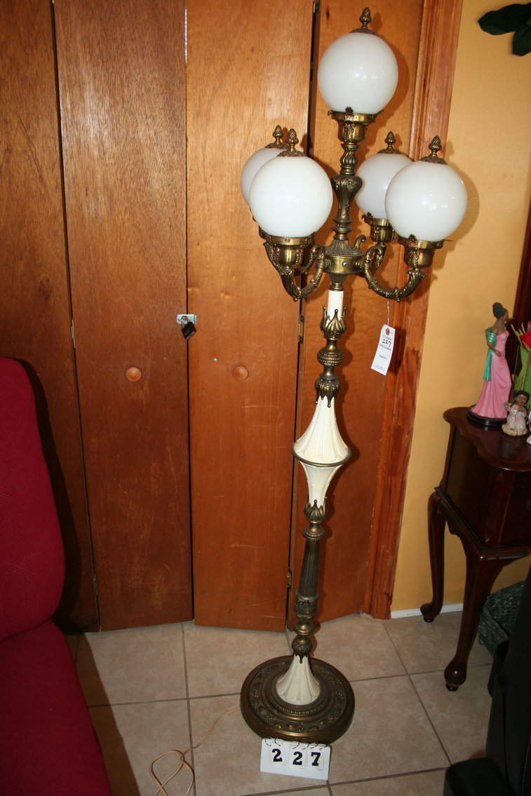 Image for Vintage lamp  68