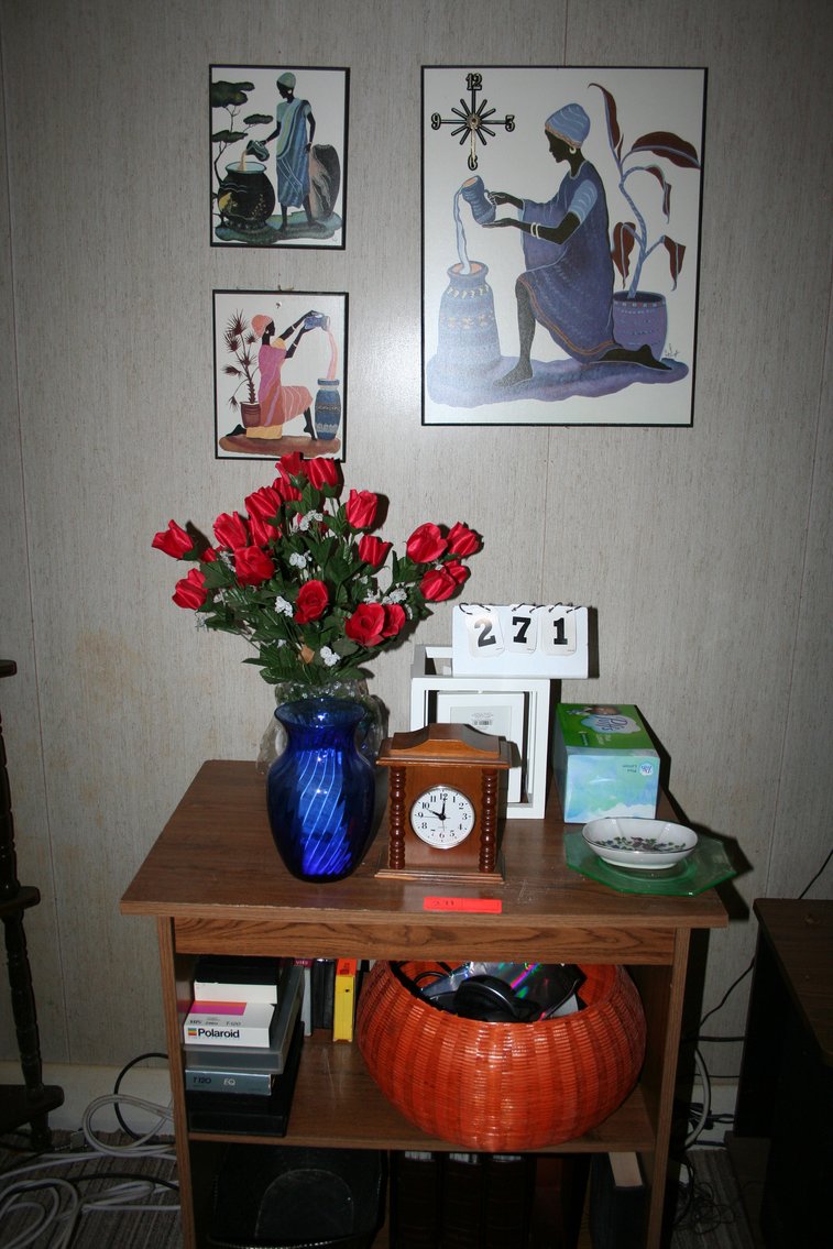 Image for Misc, stand, pictures, VHS, photo albums