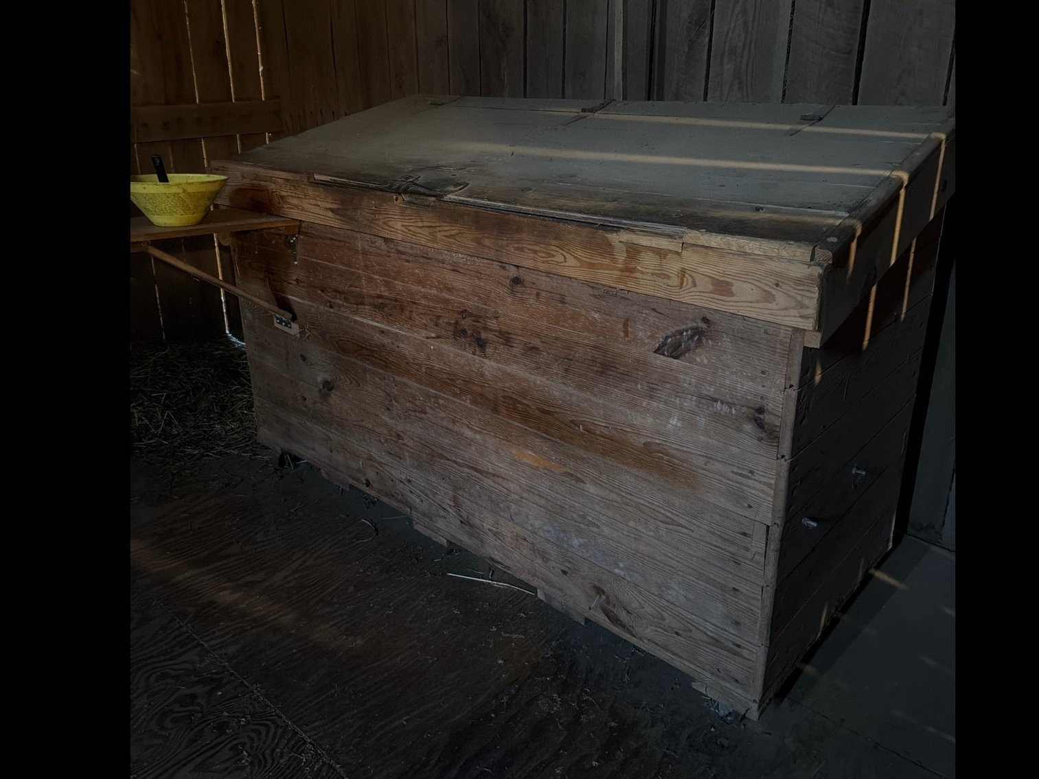 Image for Contents of barn, not individually tagged