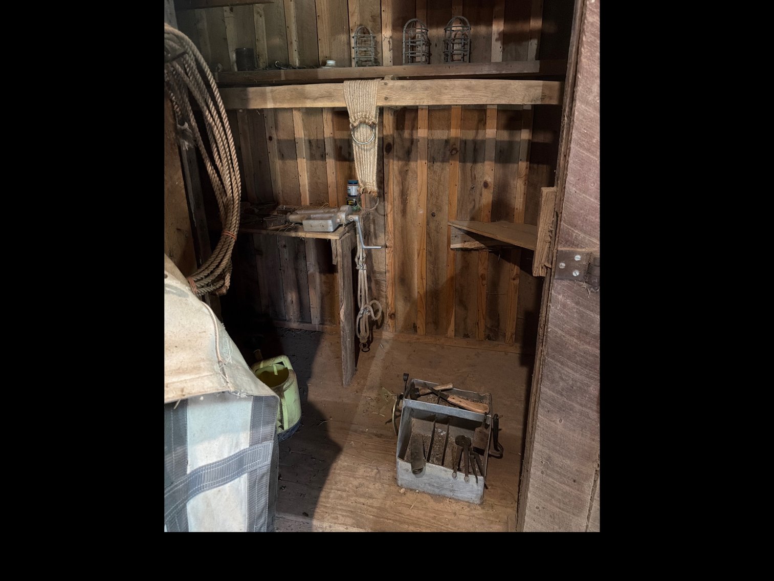 Image for Contents of barn, not individually tagged