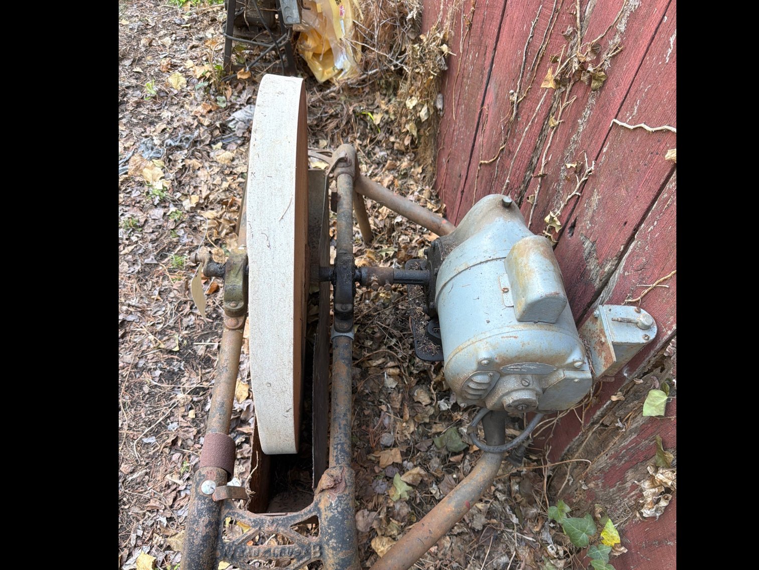 Image for Grinding wheel. Turns on.