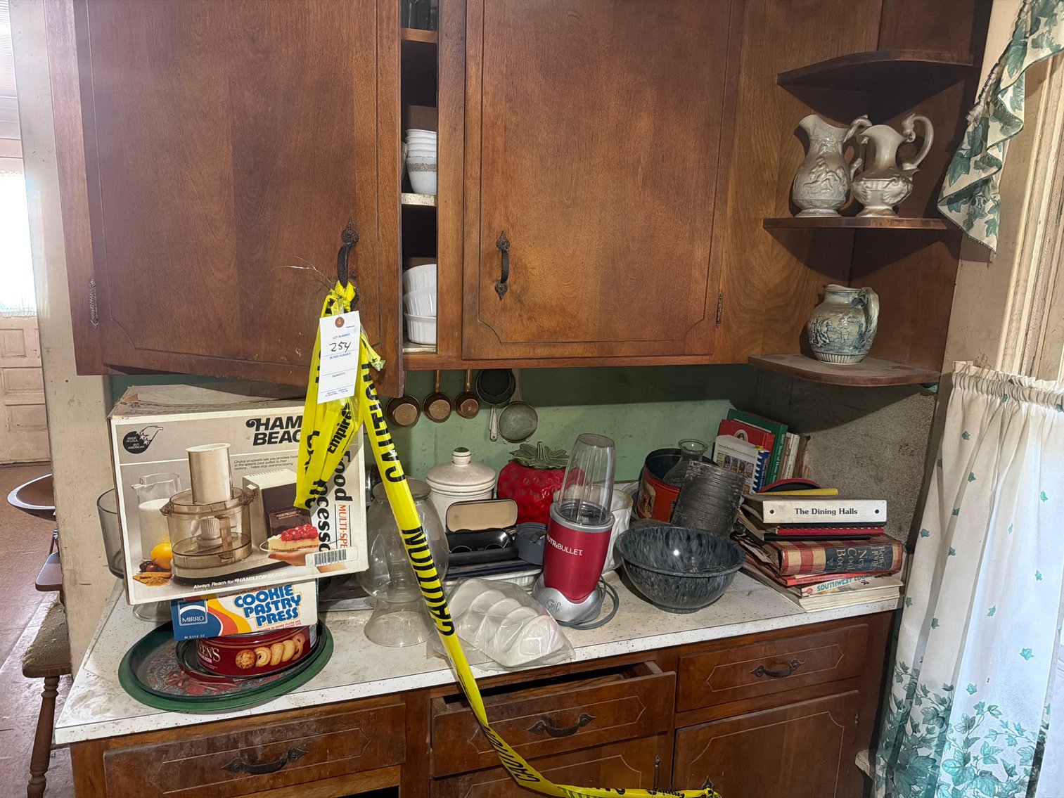 Image for Contents of shelf