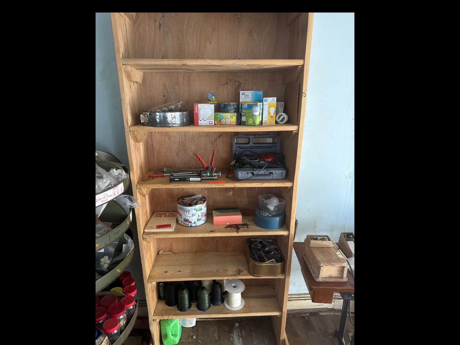 Image for Shelf and contents