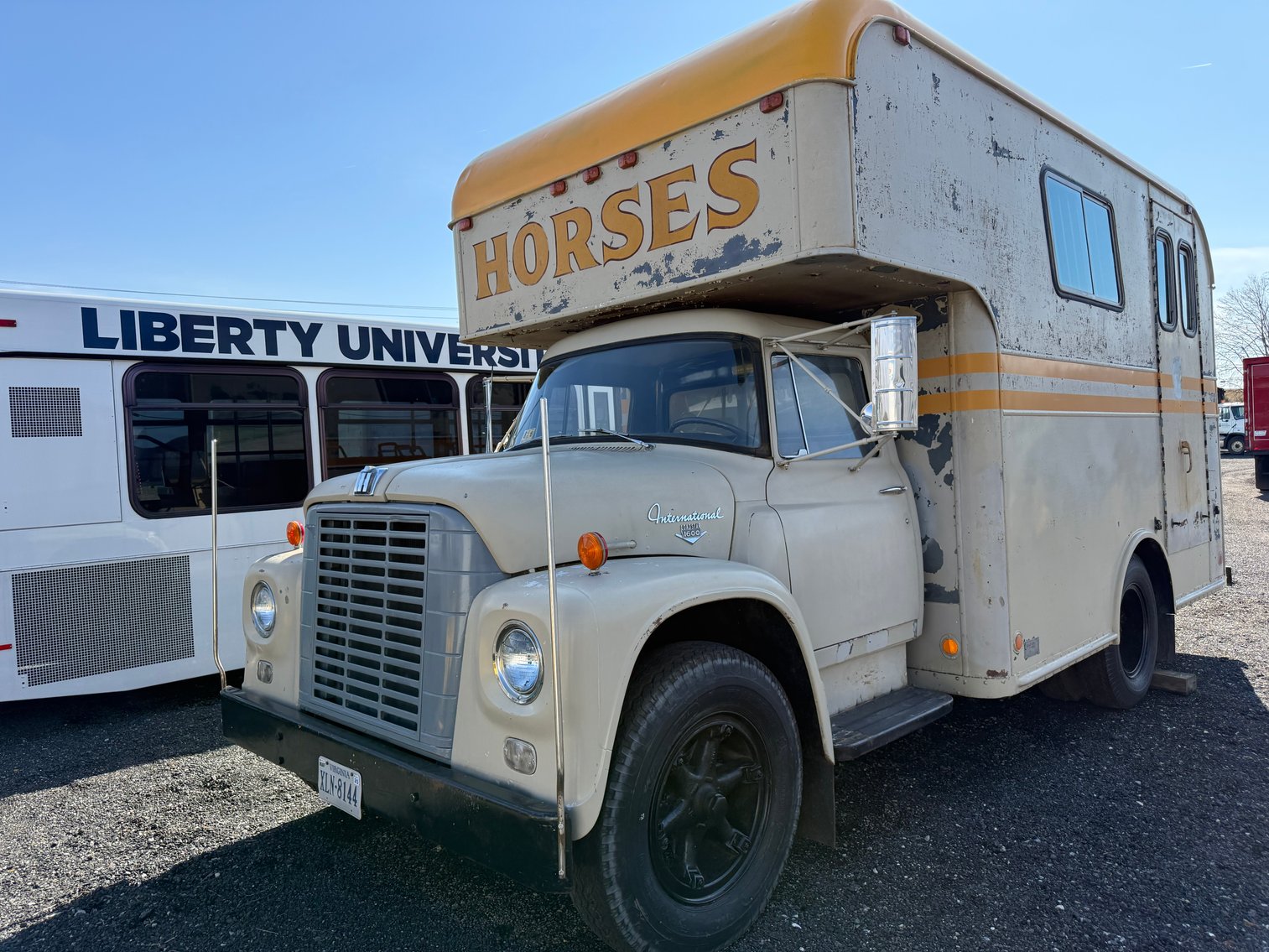 Image for 1966 International 1600 Horse Van