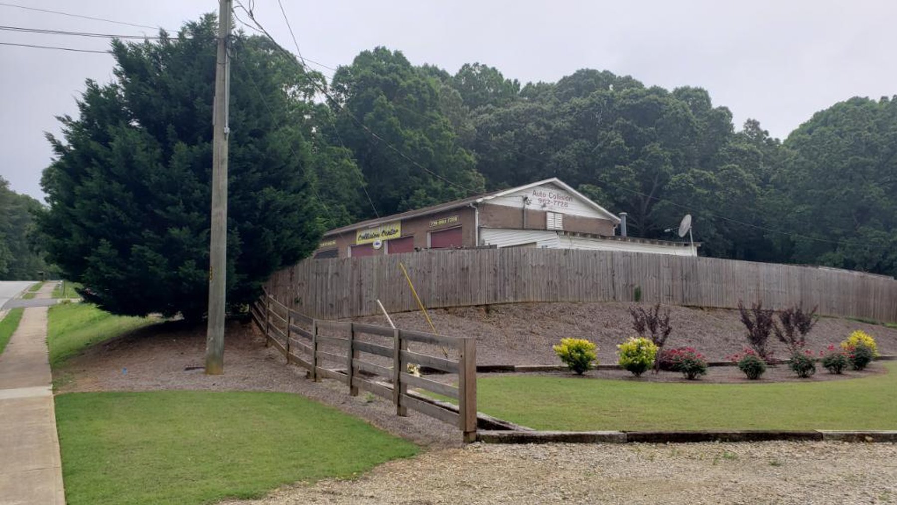 Image for Auto Body Shop on .61 +/- Acres in Dacula