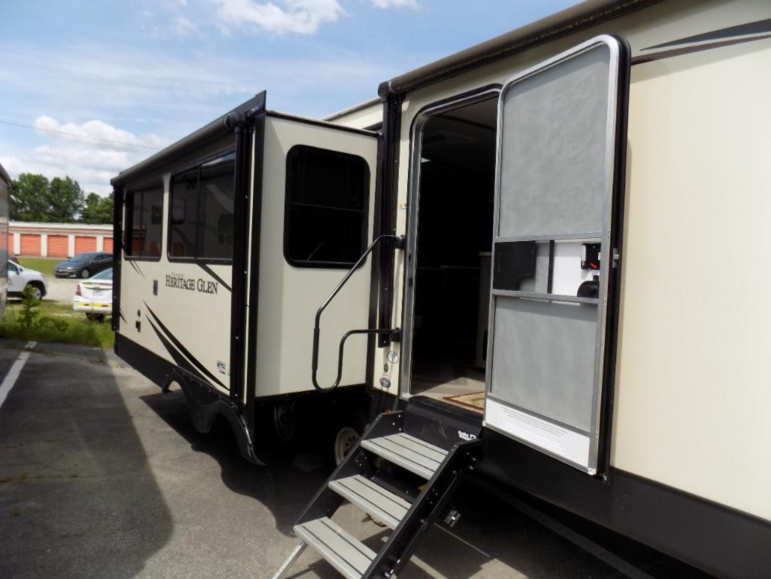 Image for 2020 Wildwood Heritage Glen 308 RL Travel Trailer