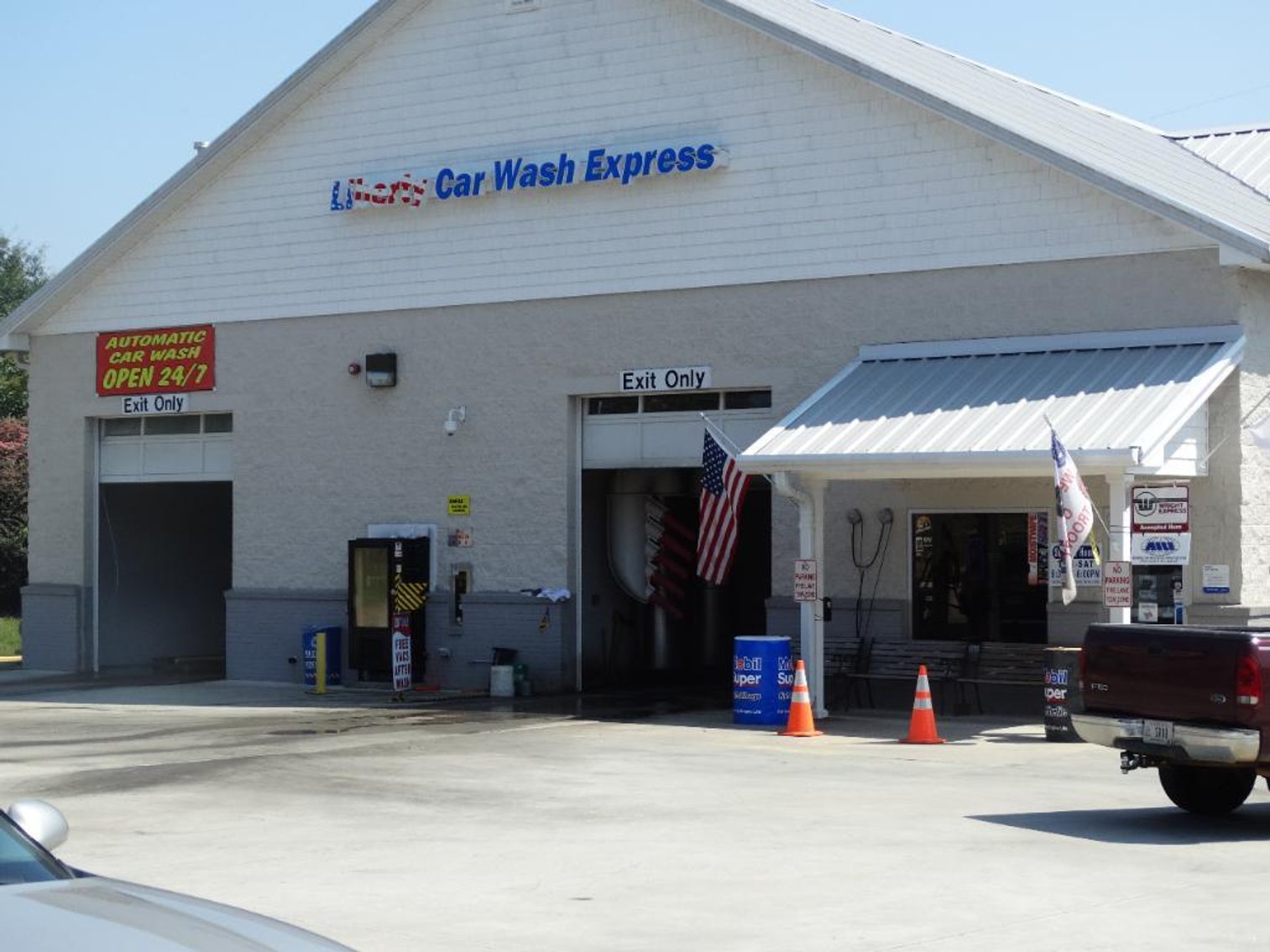 Image for Liberty Carwash & Lube Center