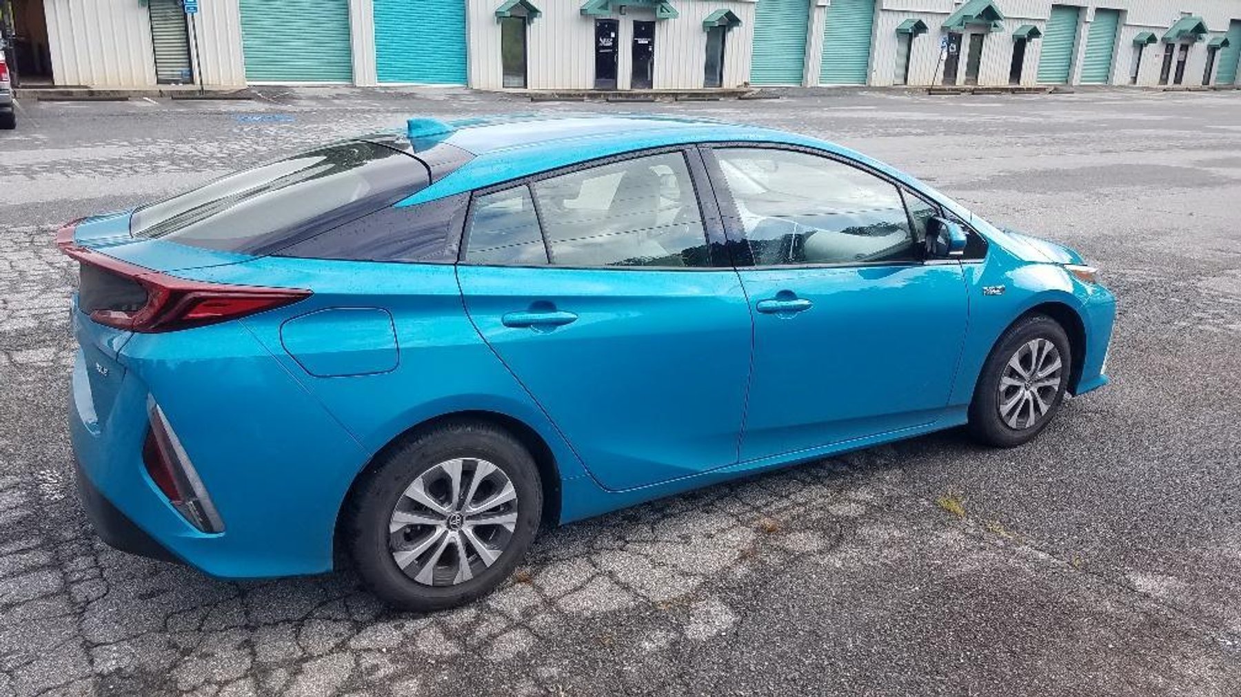 Image for 2020 Toyota Prius Liftback 5D Prime XLE
