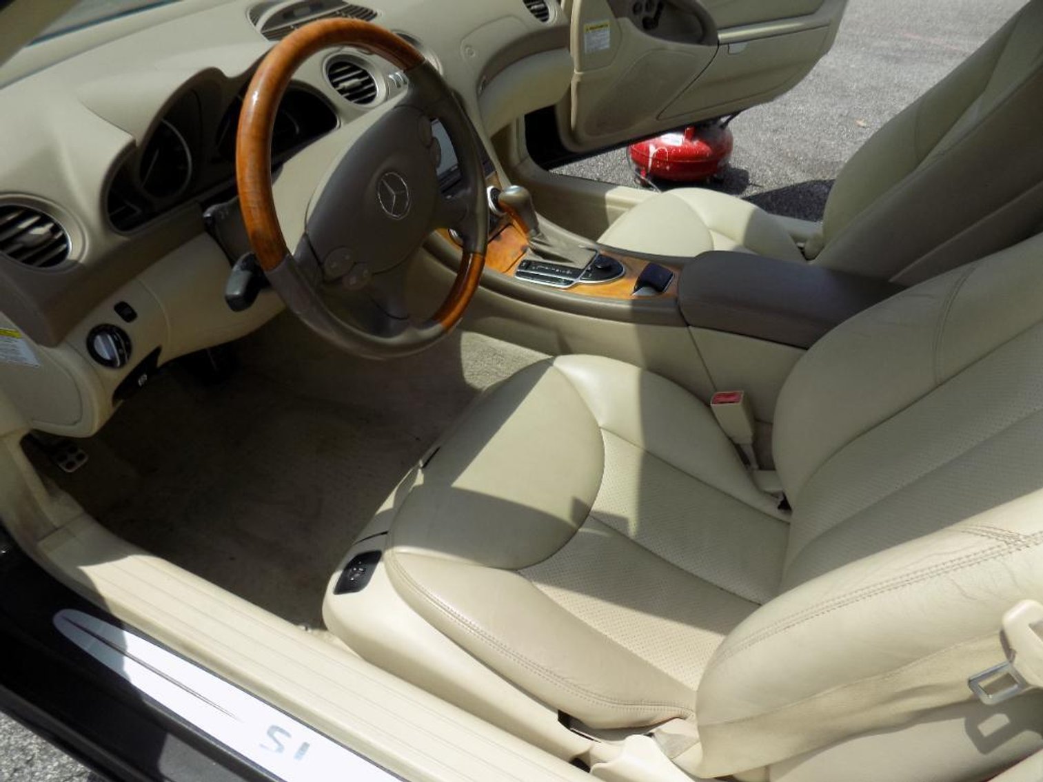 Image for 2005 Mercedes-Benz SL Class Roadster