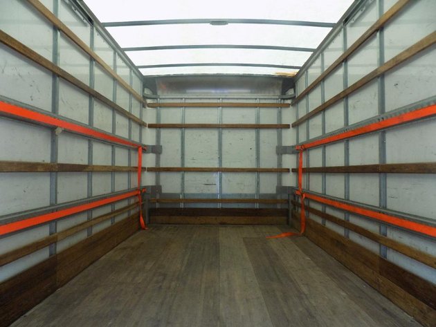 Image for 2015 Isuzu NPR HD Truck