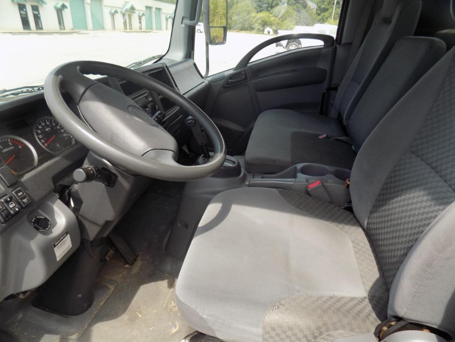 Image for 2015 Isuzu NPR HD Truck