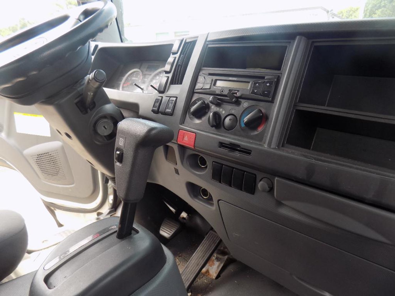 Image for 2015 Isuzu NPR HD Truck