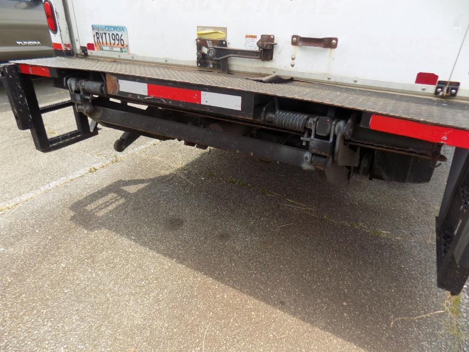 Image for 2015 Isuzu NPR HD Truck