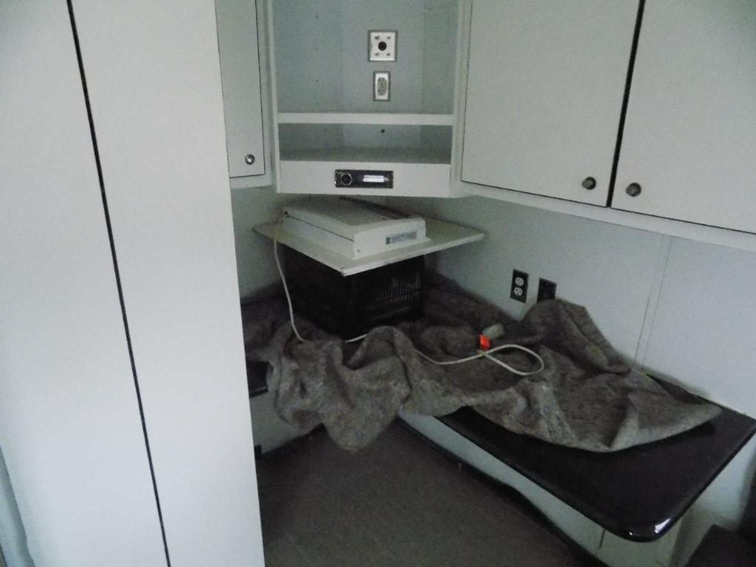 Image for 2000 I630 Featherlite Custom Trailer