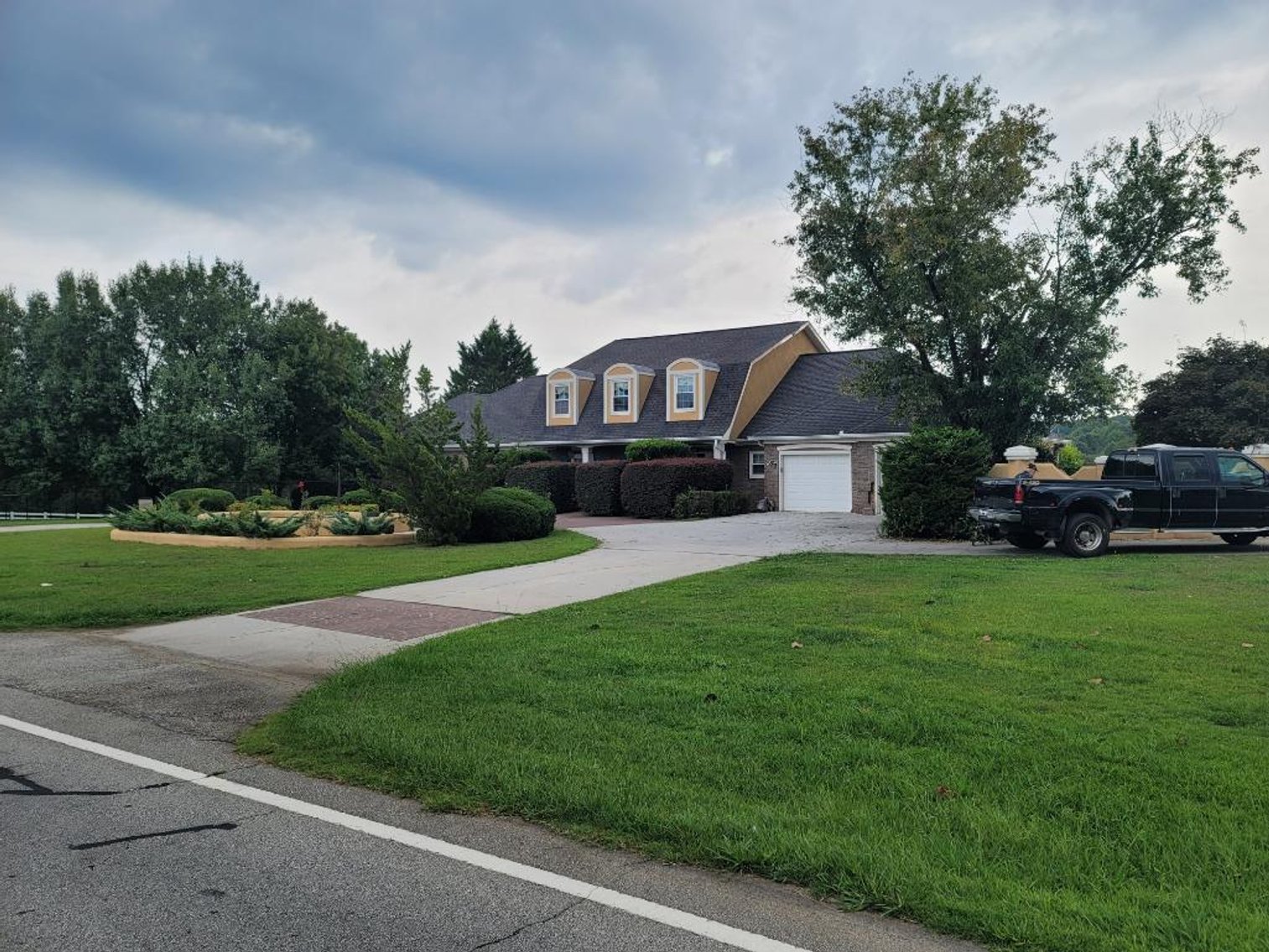 Image for Country Estate on 11.92 +/- Acres