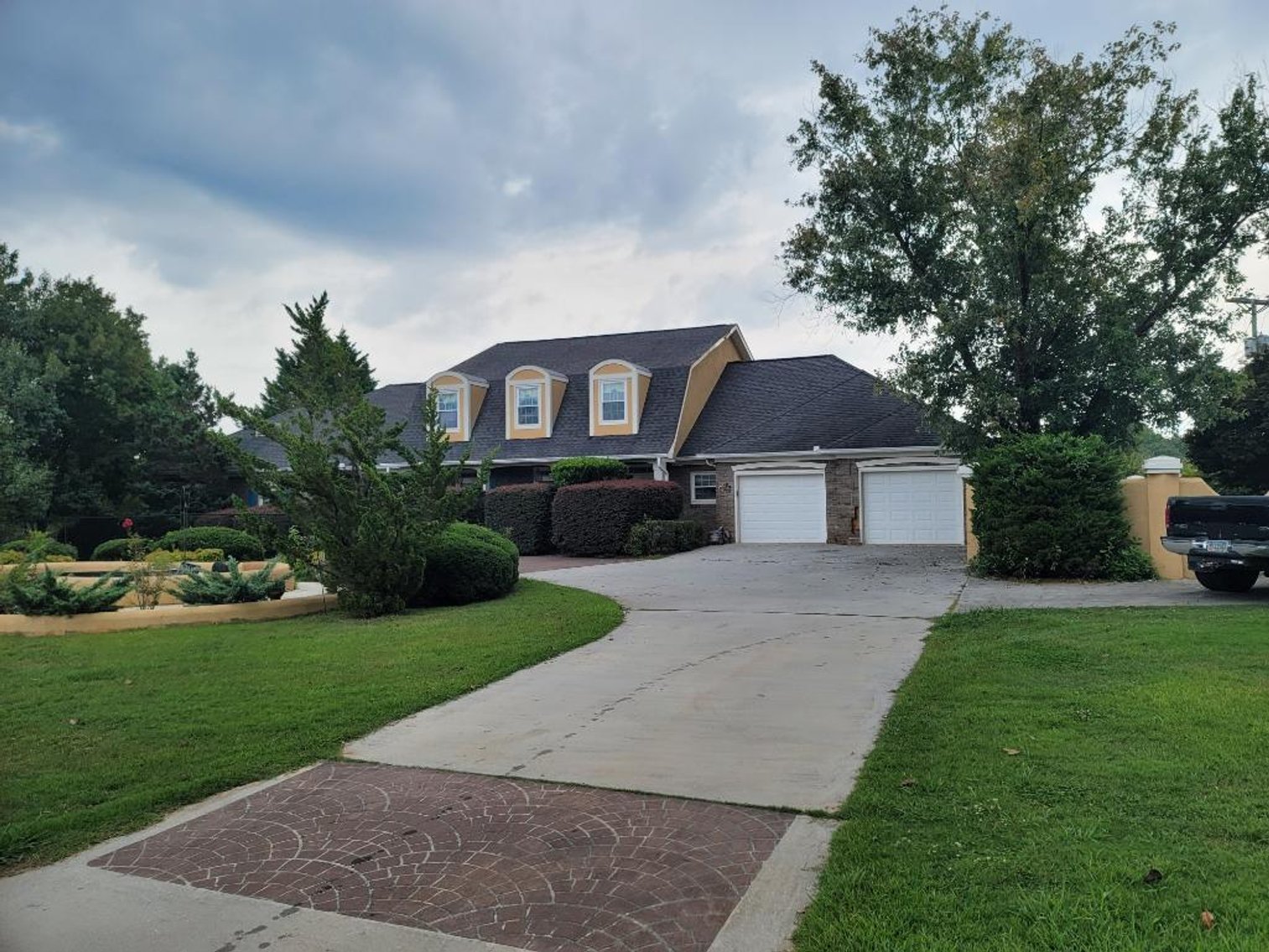 Image for Country Estate on 11.92 +/- Acres