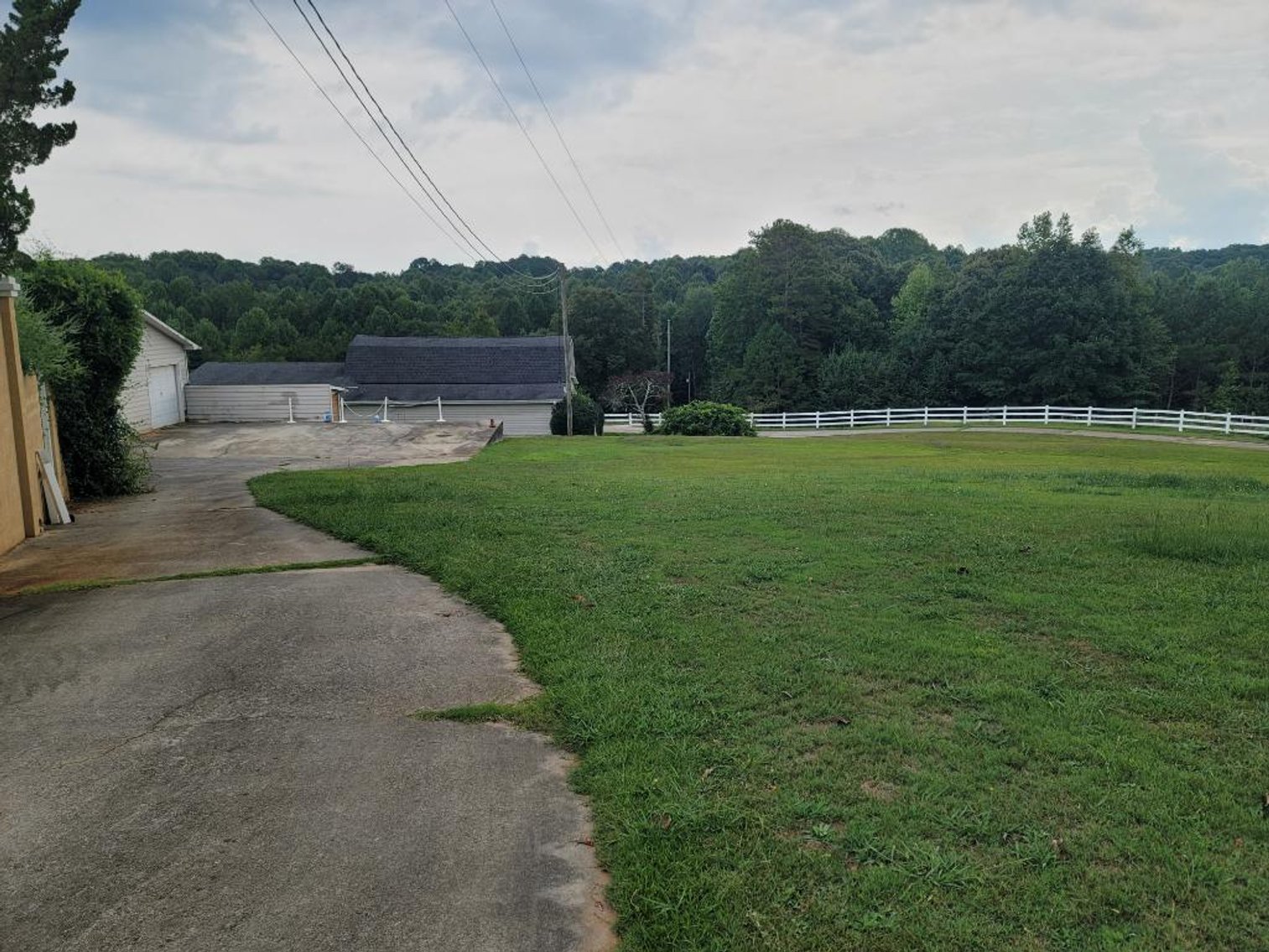 Image for Country Estate on 11.92 +/- Acres