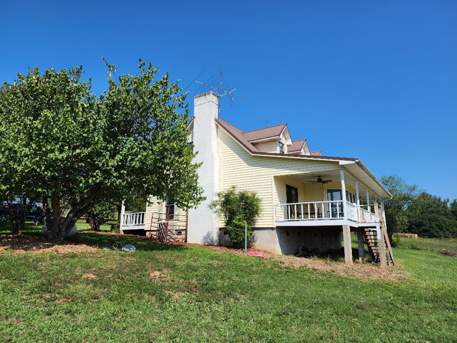 Image for 92.62 +/- Acre Farm with Multiple Houses and Structures in Hart County