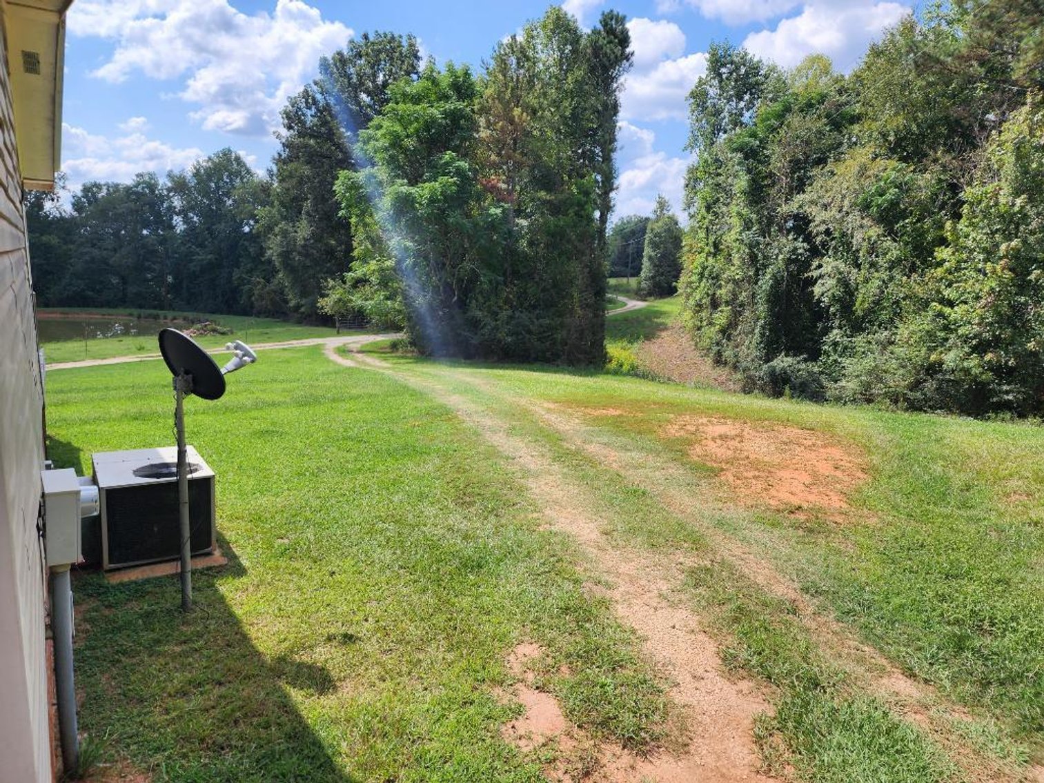 Image for 92.62 +/- Acre Farm with Multiple Houses and Structures in Hart County