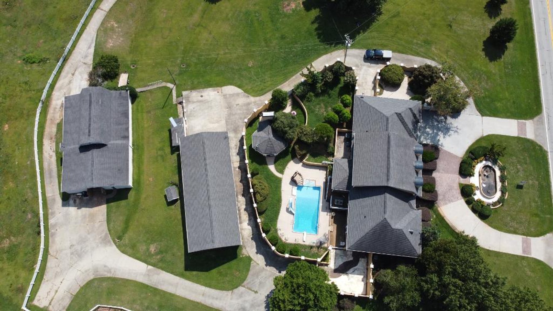 Image for Country Estate on 11.92 +/- Acres