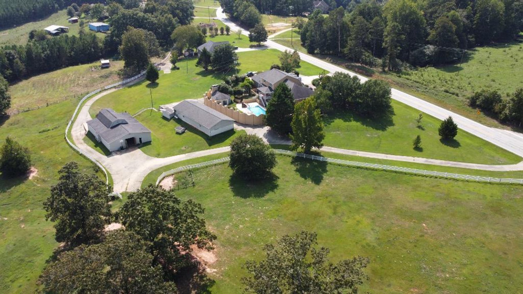 Image for Country Estate on 11.92 +/- Acres