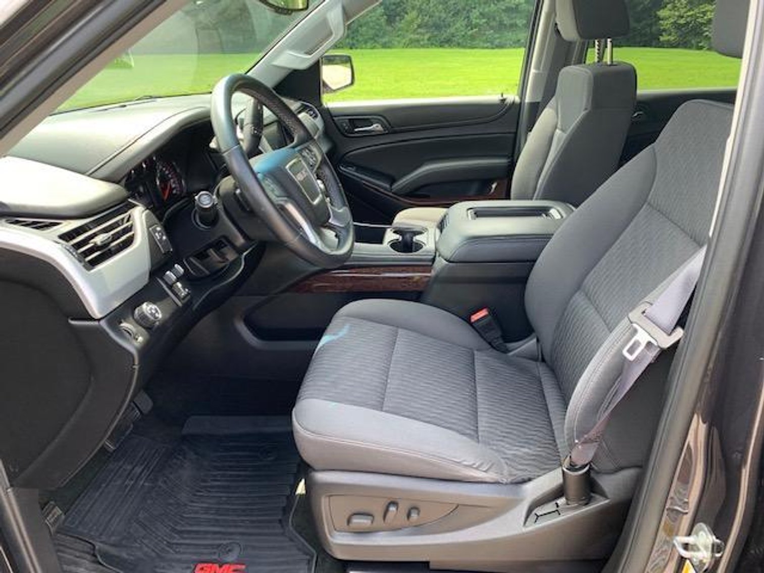 Image for 2016 GMC Yukon SLE