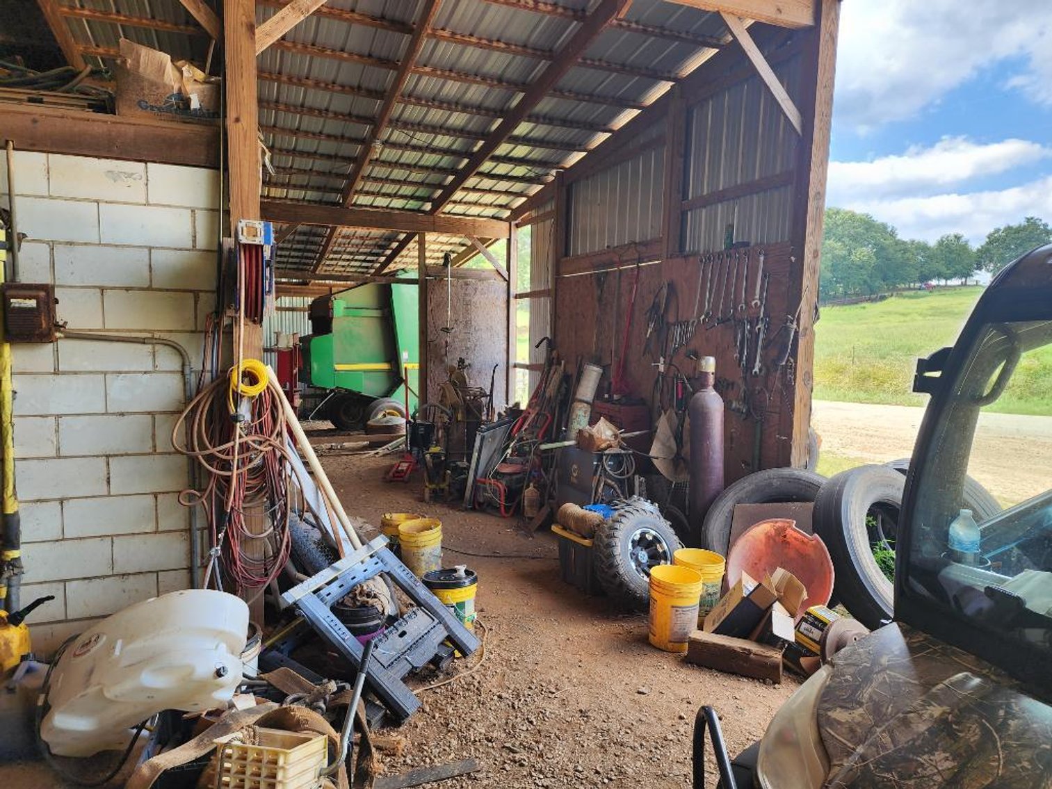 Image for 92.62 +/- Acre Farm with Multiple Houses and Structures in Hart County
