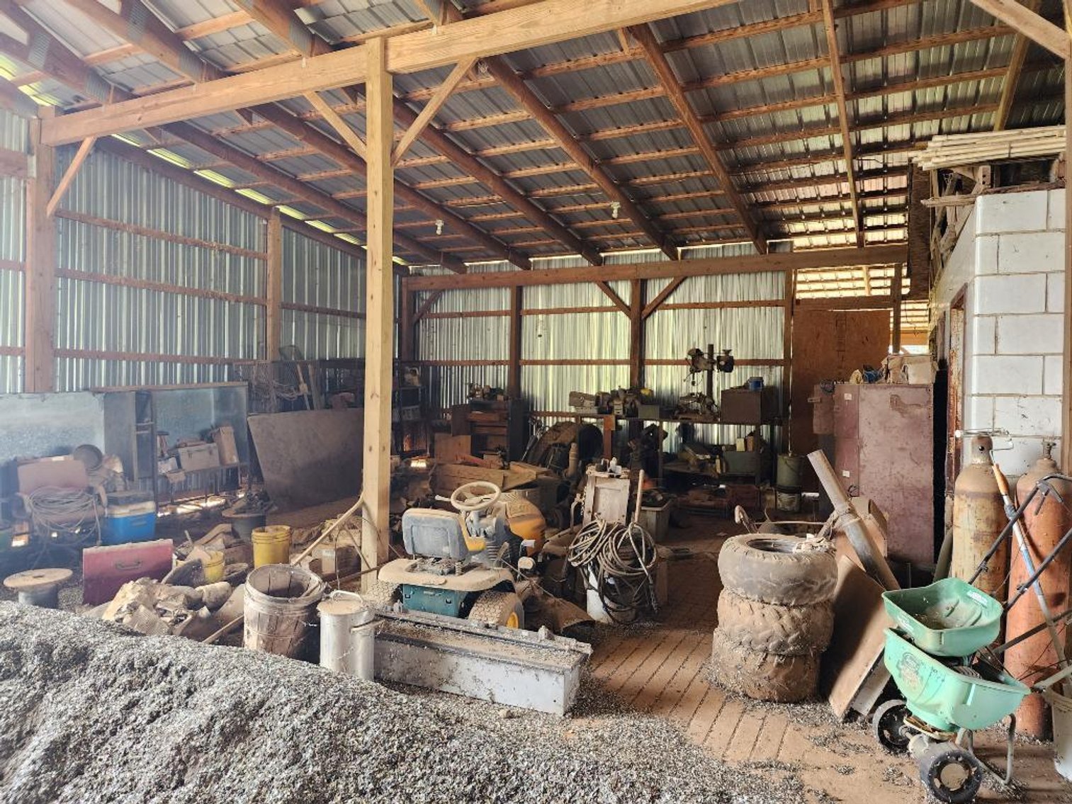 Image for 92.62 +/- Acre Farm with Multiple Houses and Structures in Hart County