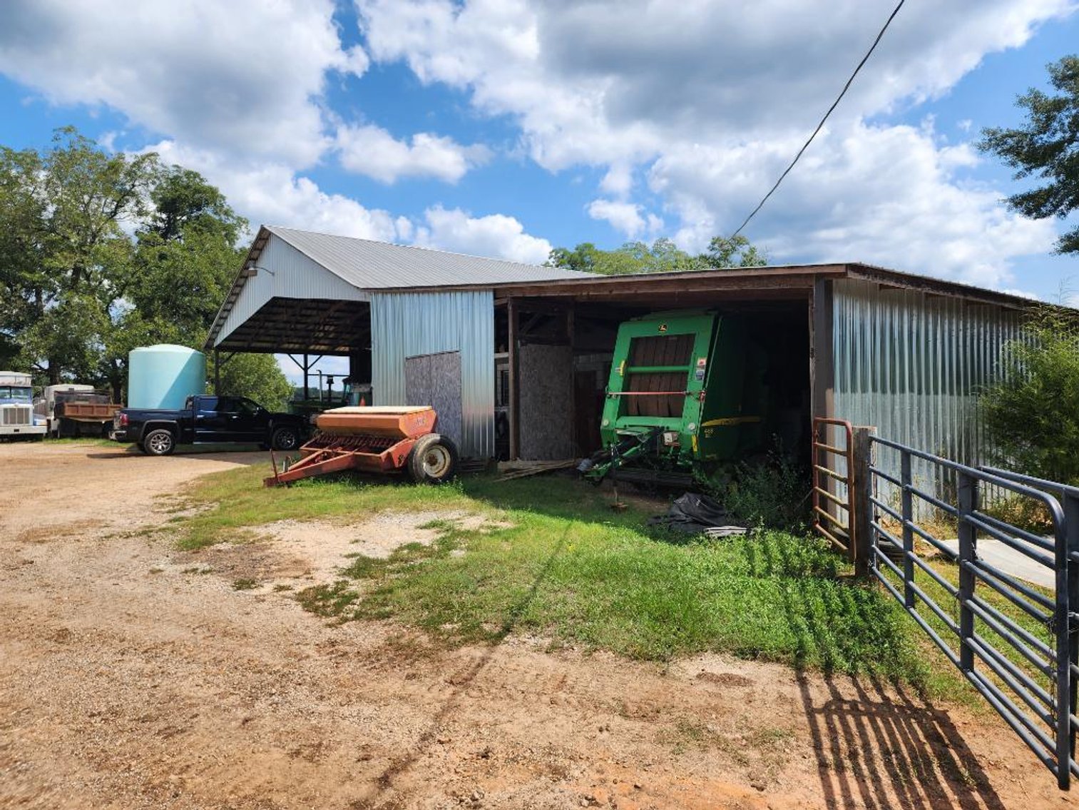 Image for 92.62 +/- Acre Farm with Multiple Houses and Structures in Hart County