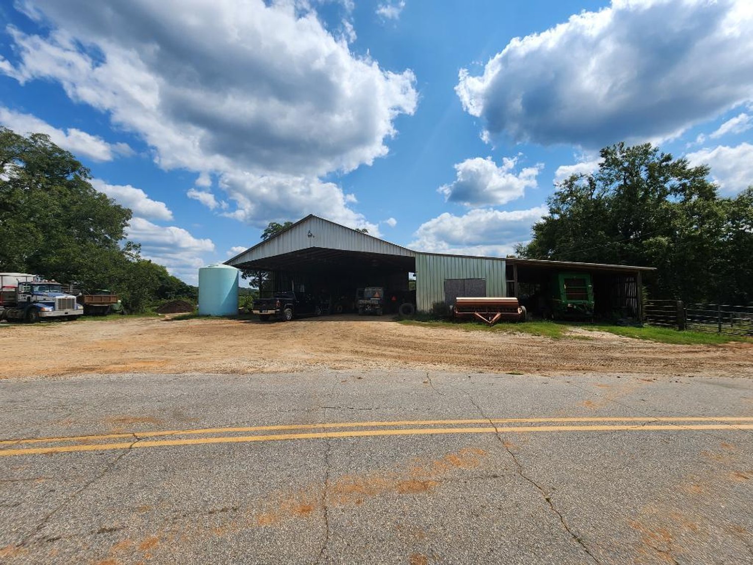 Image for 92.62 +/- Acre Farm with Multiple Houses and Structures in Hart County