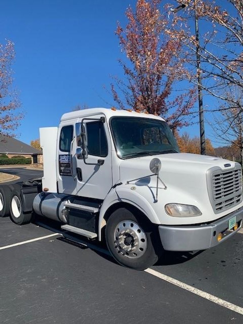 Image for Bank Seized 2019 Freightliner