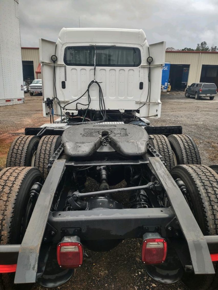 Image for Bank Seized 2019 Freightliner