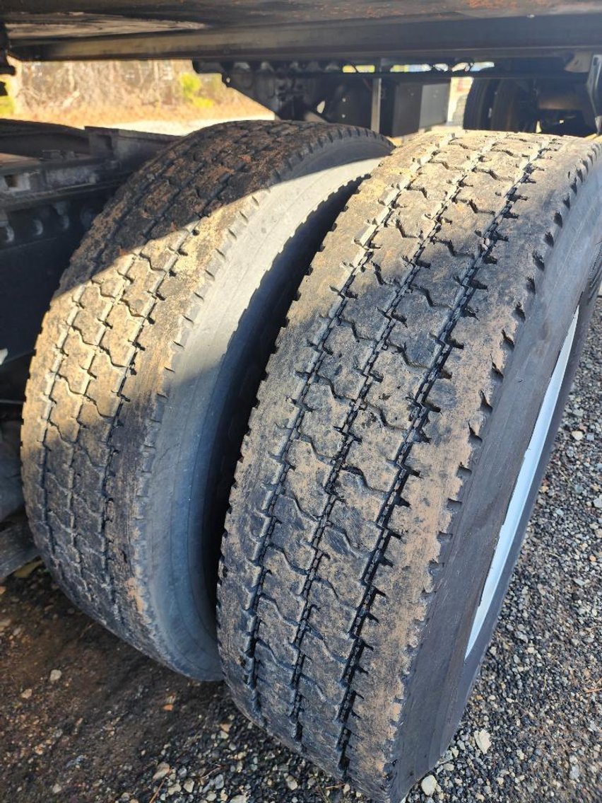 Image for Bank Seized 2019 Freightliner