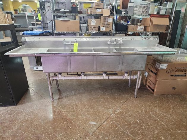 Image for Equipment and Supplies from Multiple Restaurants