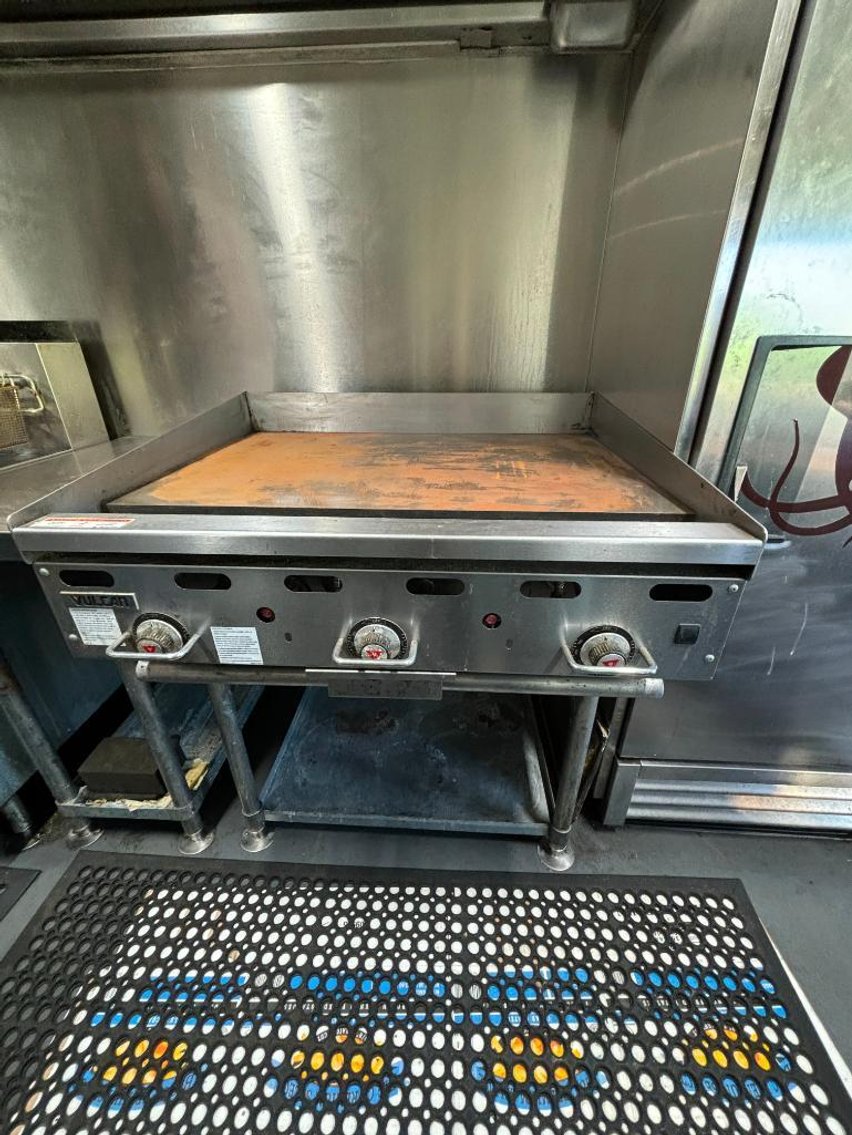 Image for 2018 Ford F-59 Step Van Food Truck