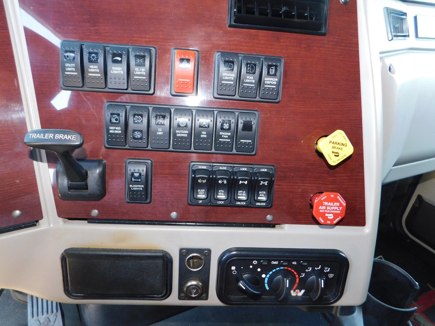 Image for 2019 Western Star 5700 XE Set Back Axle w/Sleeper