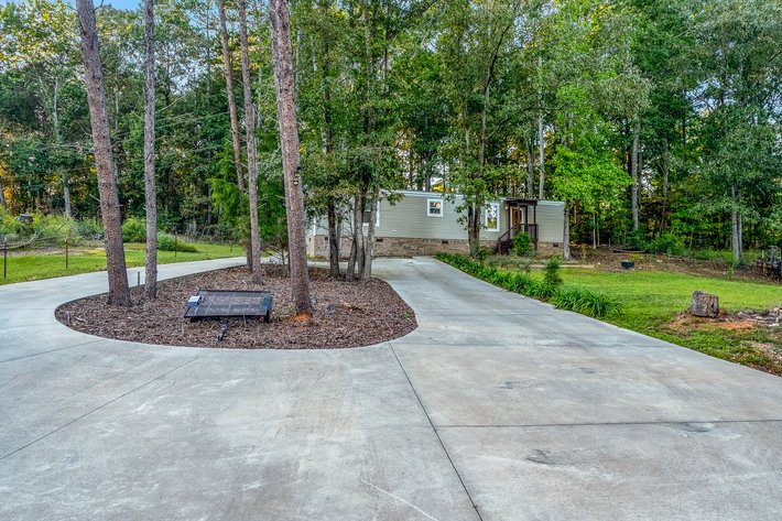 Image for Real Estate Auction: 113 Oak Knoll Drive, Townville, SC