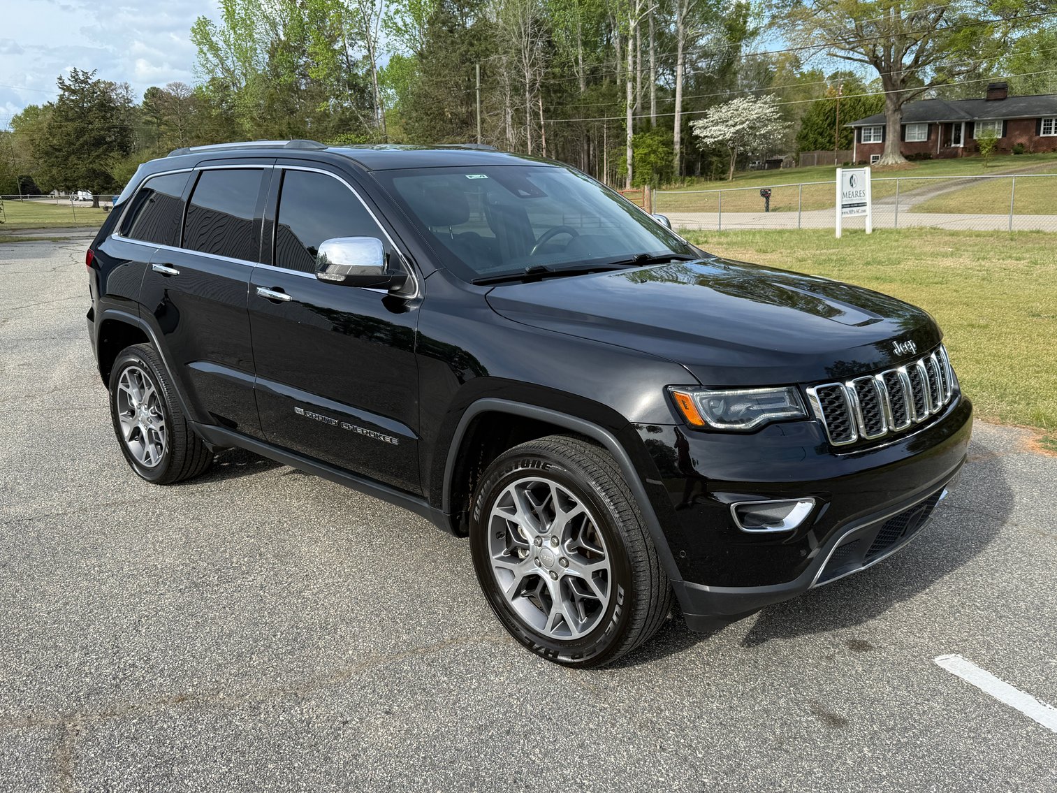 Image for 26-038 2022 Jeep Grand Cherokee Limited w/ Tow Package & Panoramic Roof