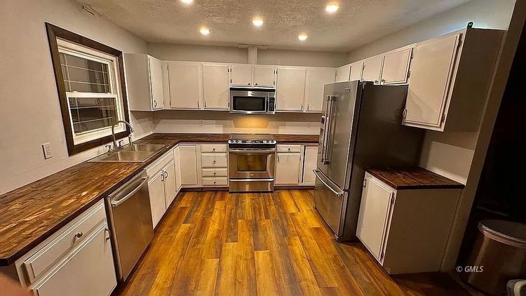 Image for 207 Juniper Ave Hillcrest Glendive MT