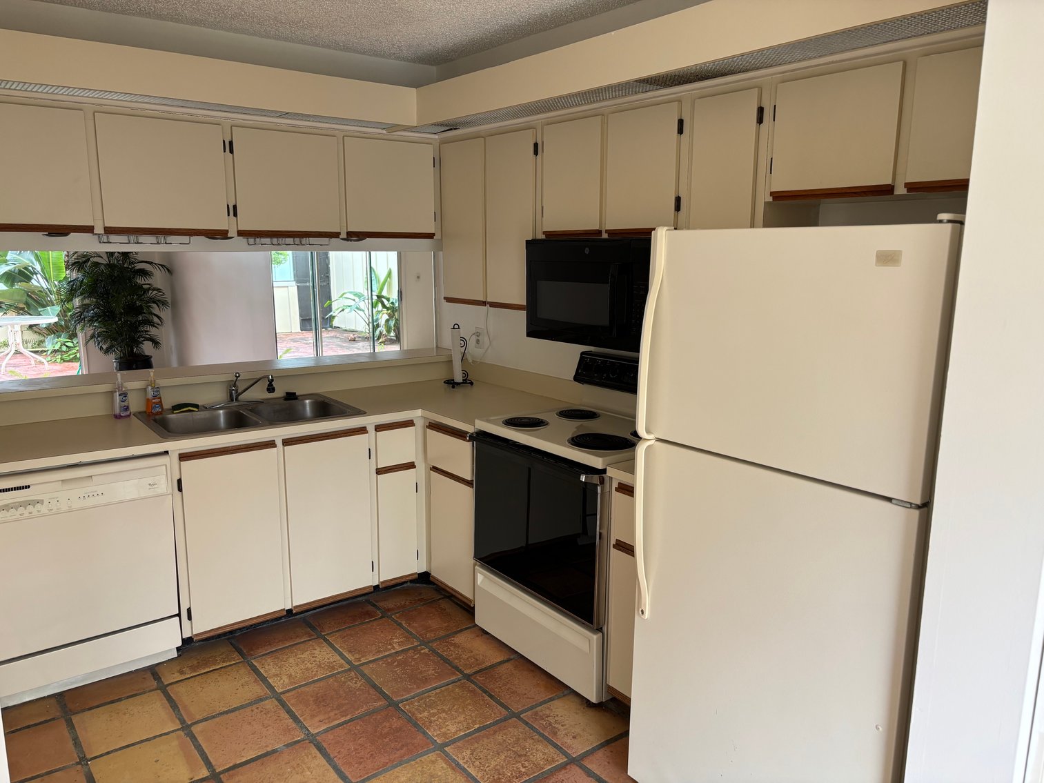 Image for Quintessential Florida Living at ABSOLUTE AUCTION!