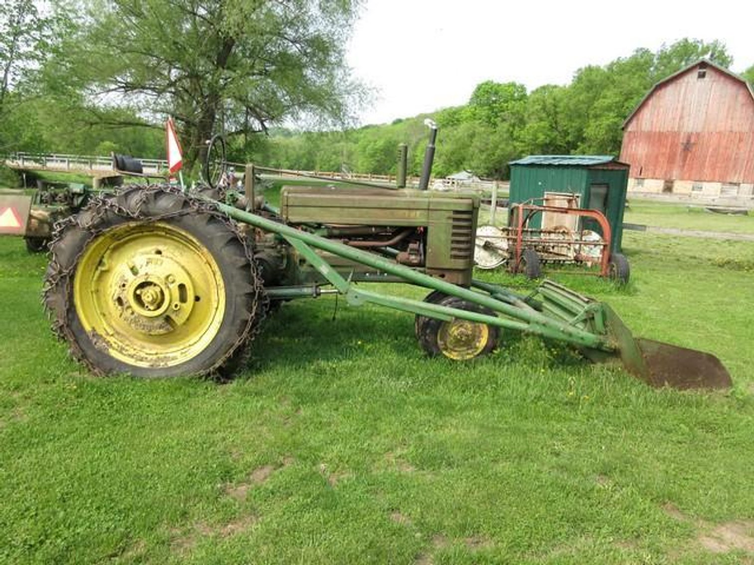 Image for Gutting Tractor, Machinery, Farm & Household