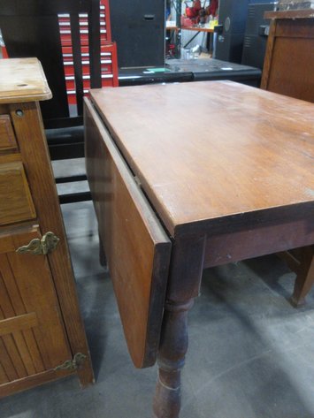 Image for Wooden drop leaf table